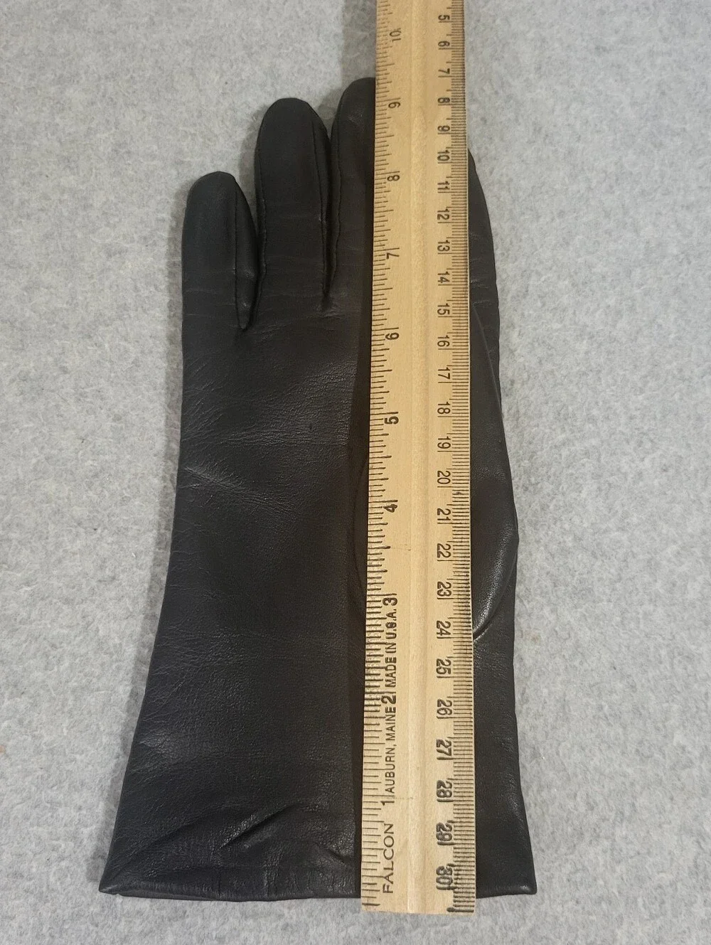 Vintage Wilsons Leather Gloves Women Size L Thinsulate Winter Driving Minimalist